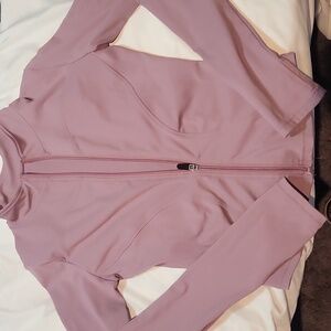 Small womens Luyaa dri fit lavender jacket